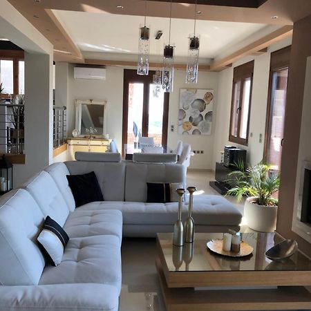 Villa Under Meteora Kalampaka Exteriör bild