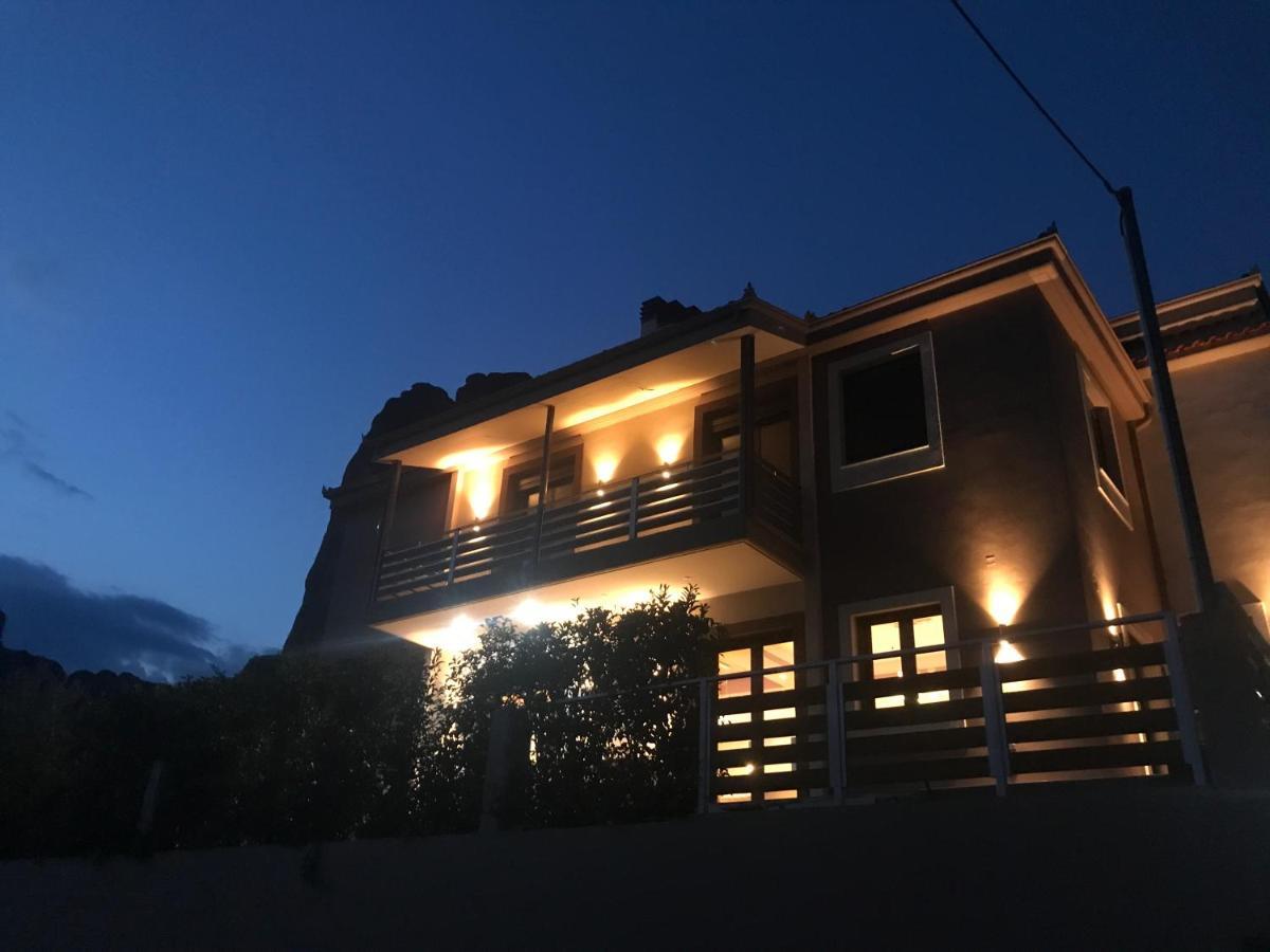Villa Under Meteora Kalampaka Exteriör bild
