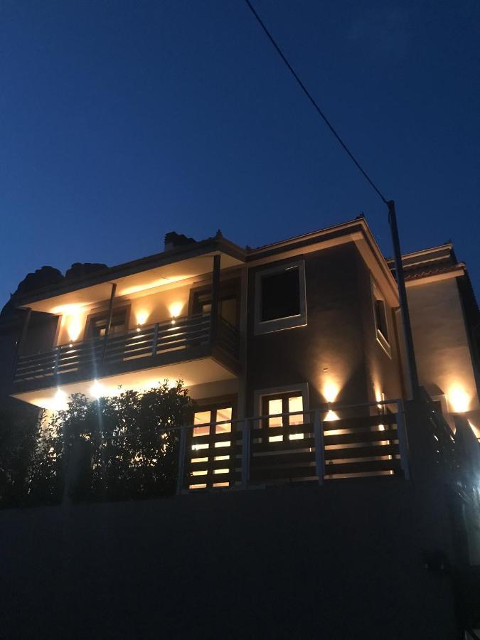 Villa Under Meteora Kalampaka Exteriör bild