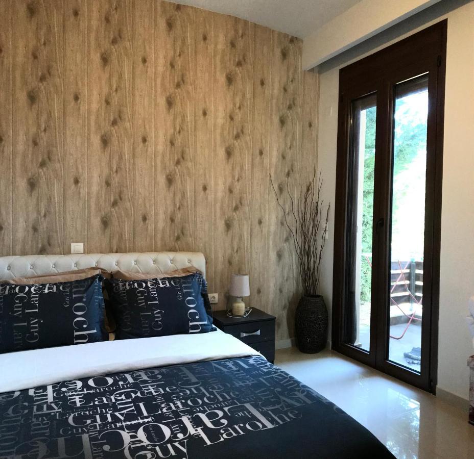 Villa Under Meteora Kalampaka Exteriör bild