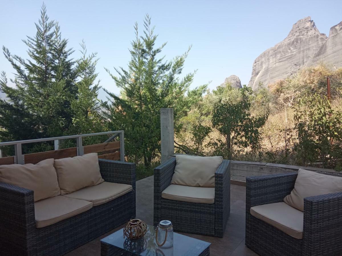 Villa Under Meteora Kalampaka Exteriör bild